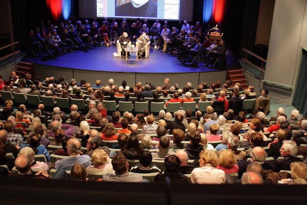 ZOEKTOCHT NAAR WAARHEID 033 1600x1200